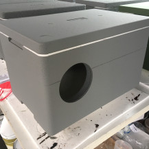 Box vo farbe - šedá